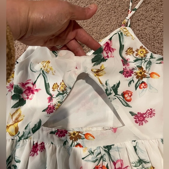 FOREVER 21 Junior Floral White Spaghetti Mini dress with Open Back - Picture 7 of 8